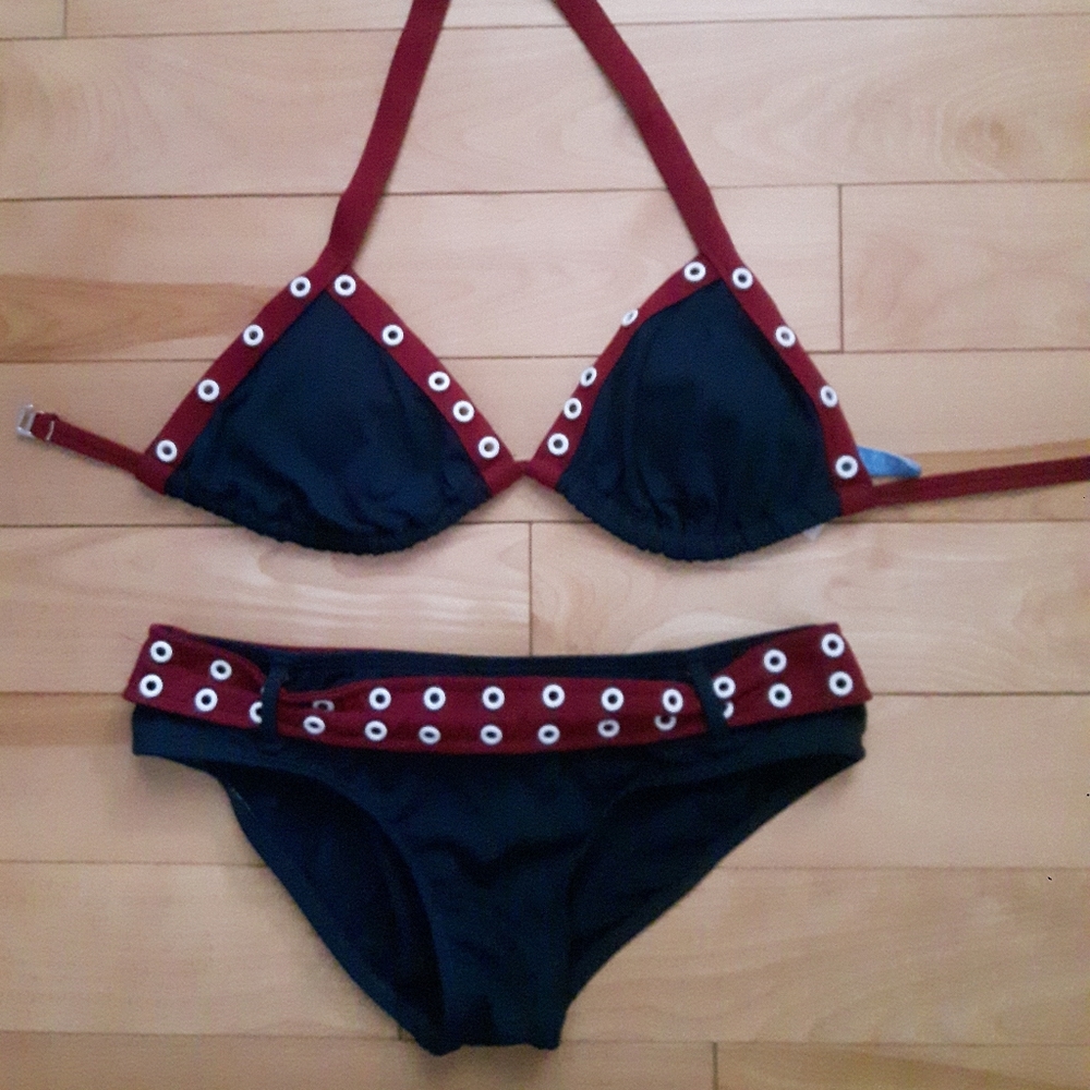 Kenneth Cole bikini sz Small